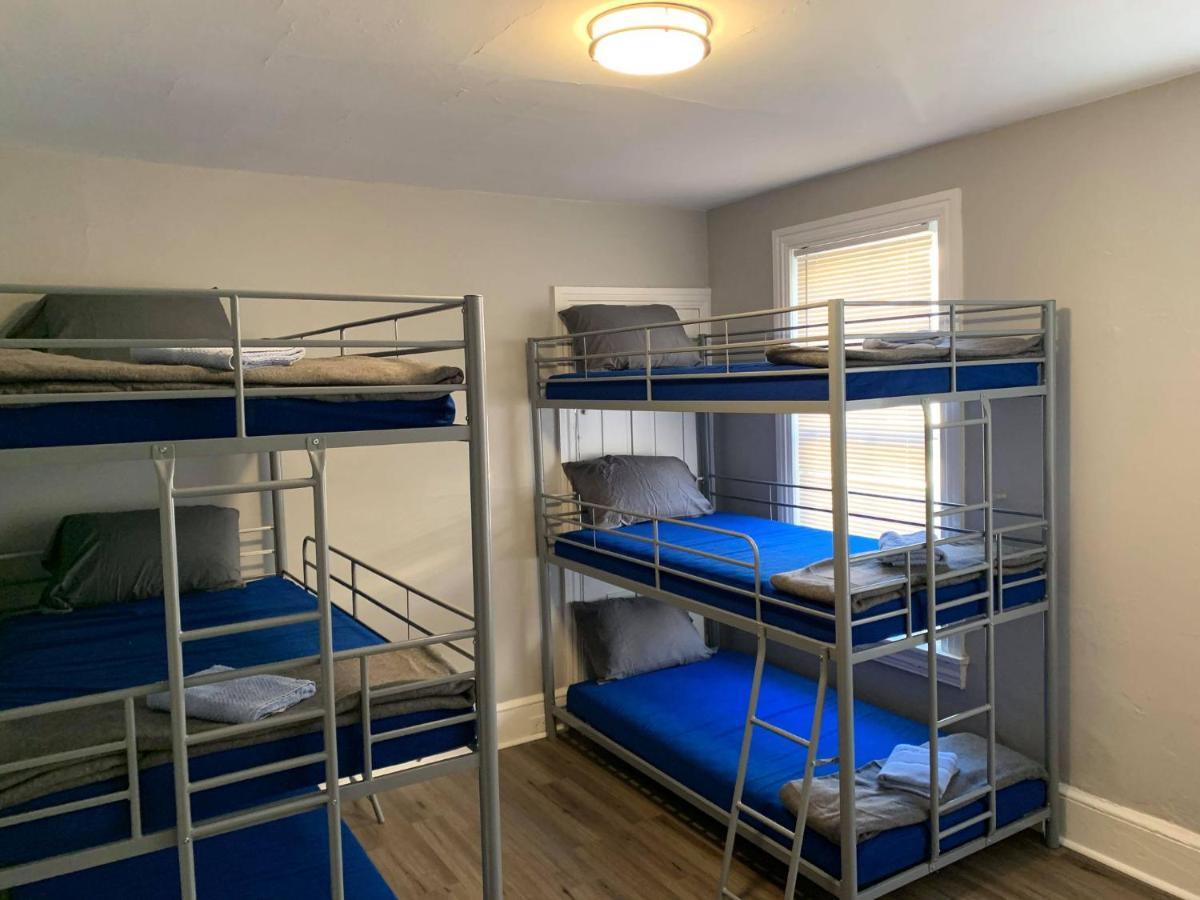 ☆☆ Modern Coed Dorm In ☆☆ Homestay *