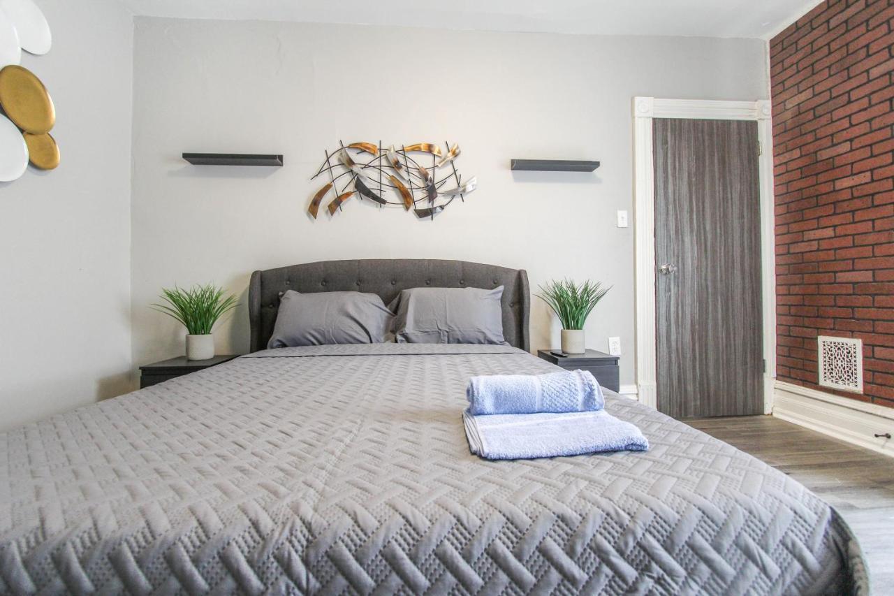 ☆☆ Modern Coed Dorm In ☆☆ *