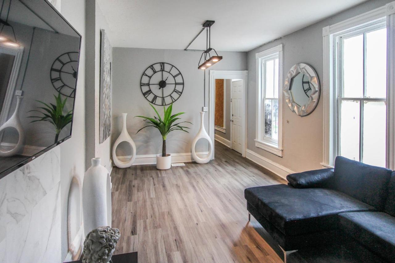 ☆☆ Modern Coed Dorm In ☆☆ Homestay *